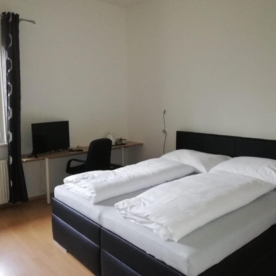 Rezident Consult S.R.O. Hotel Bratislava Luaran gambar