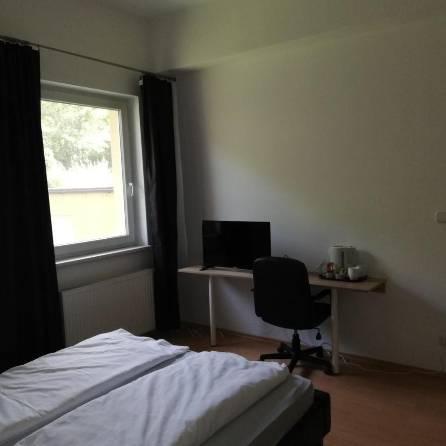 Rezident Consult S.R.O. Hotel Bratislava Luaran gambar